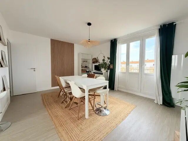Appartement à louer, 72m², Rochefort