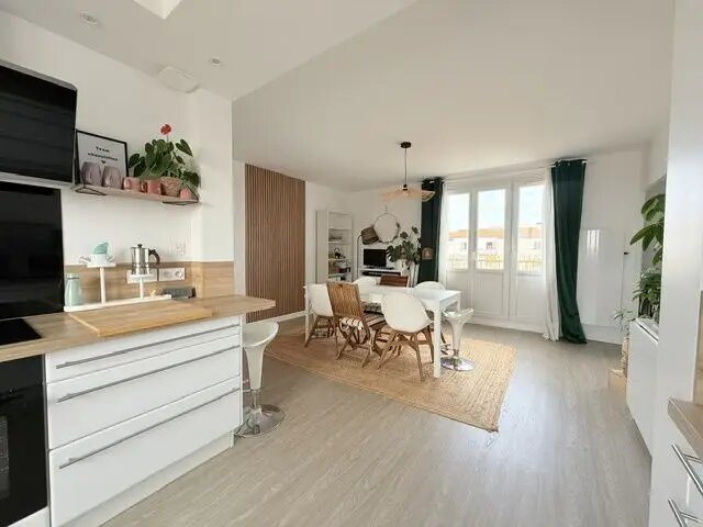 Appartement à louer, 72m², Rochefort