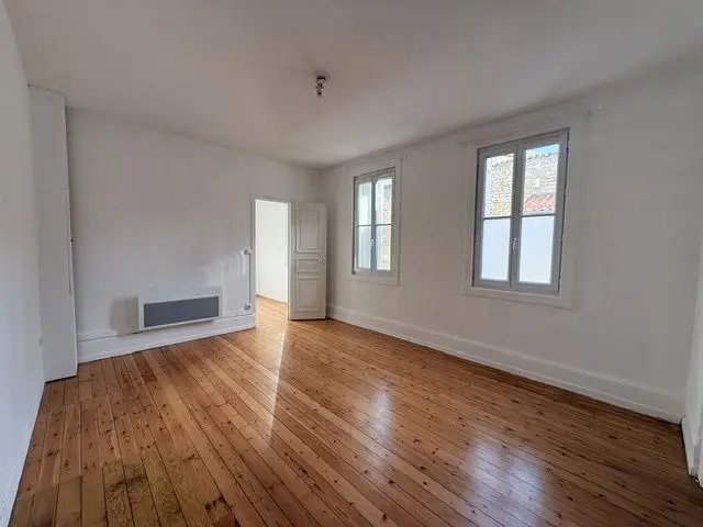 Appartement à louer, 52m², Rochefort