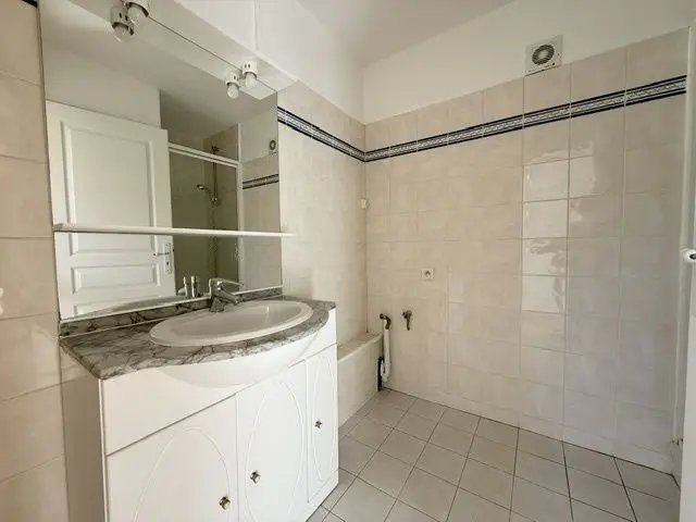 Appartement à louer, 52m², Rochefort