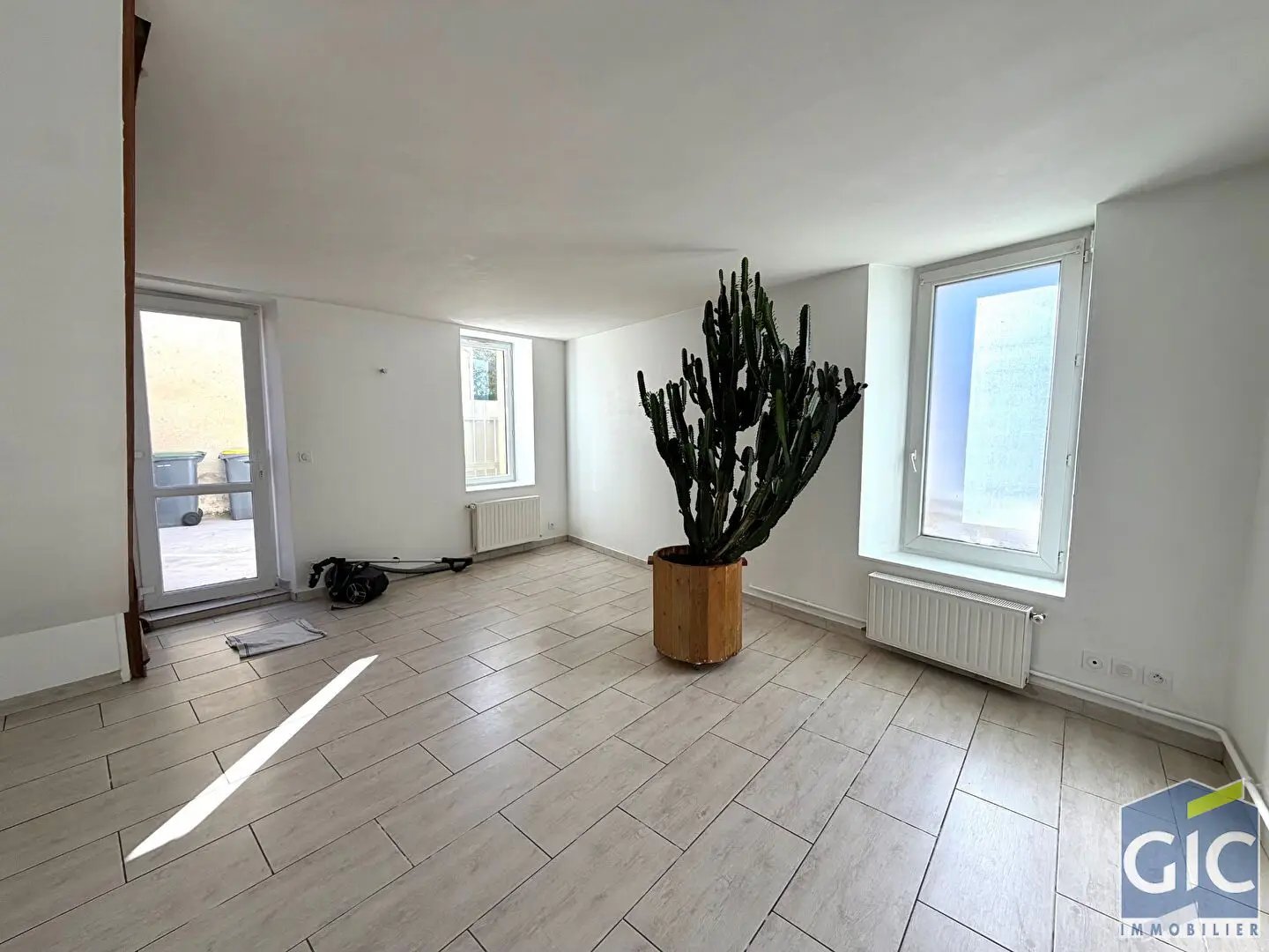 Maison à louer, 70m², Ifs