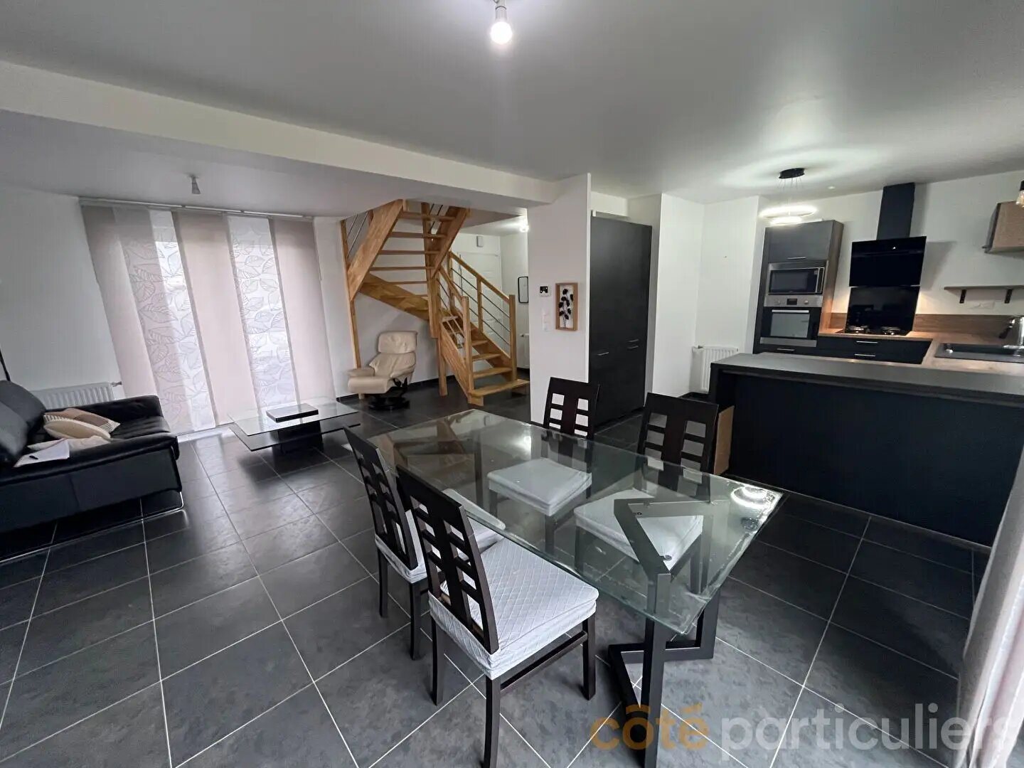 Maison à louer, 78m², Plougoumelen