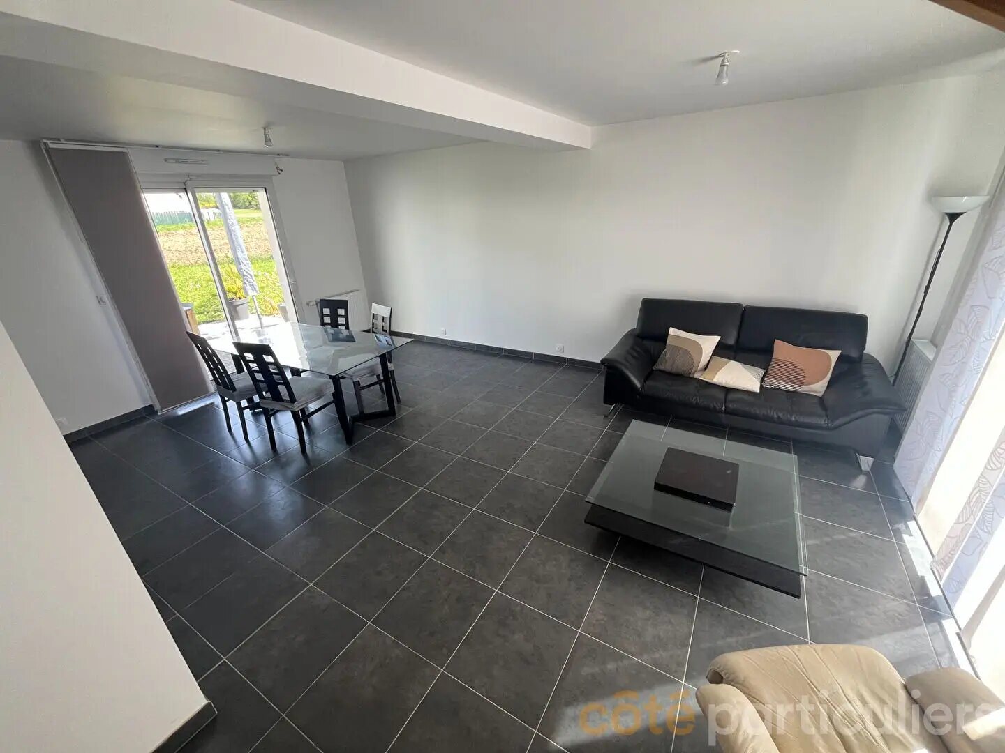 Maison à louer, 78m², Plougoumelen