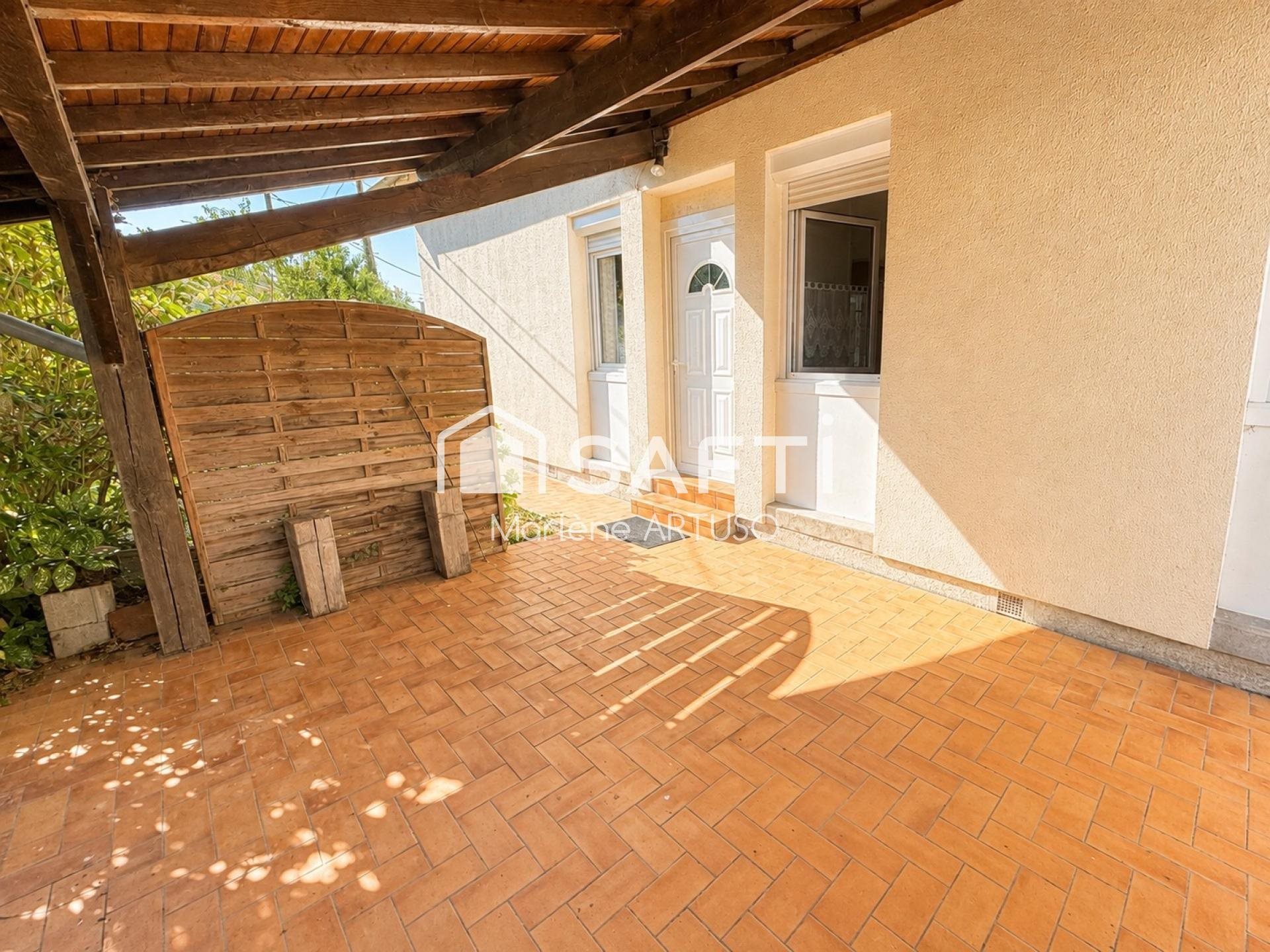 Maison à vendre, 104m², Saint-Jean-du-Falga