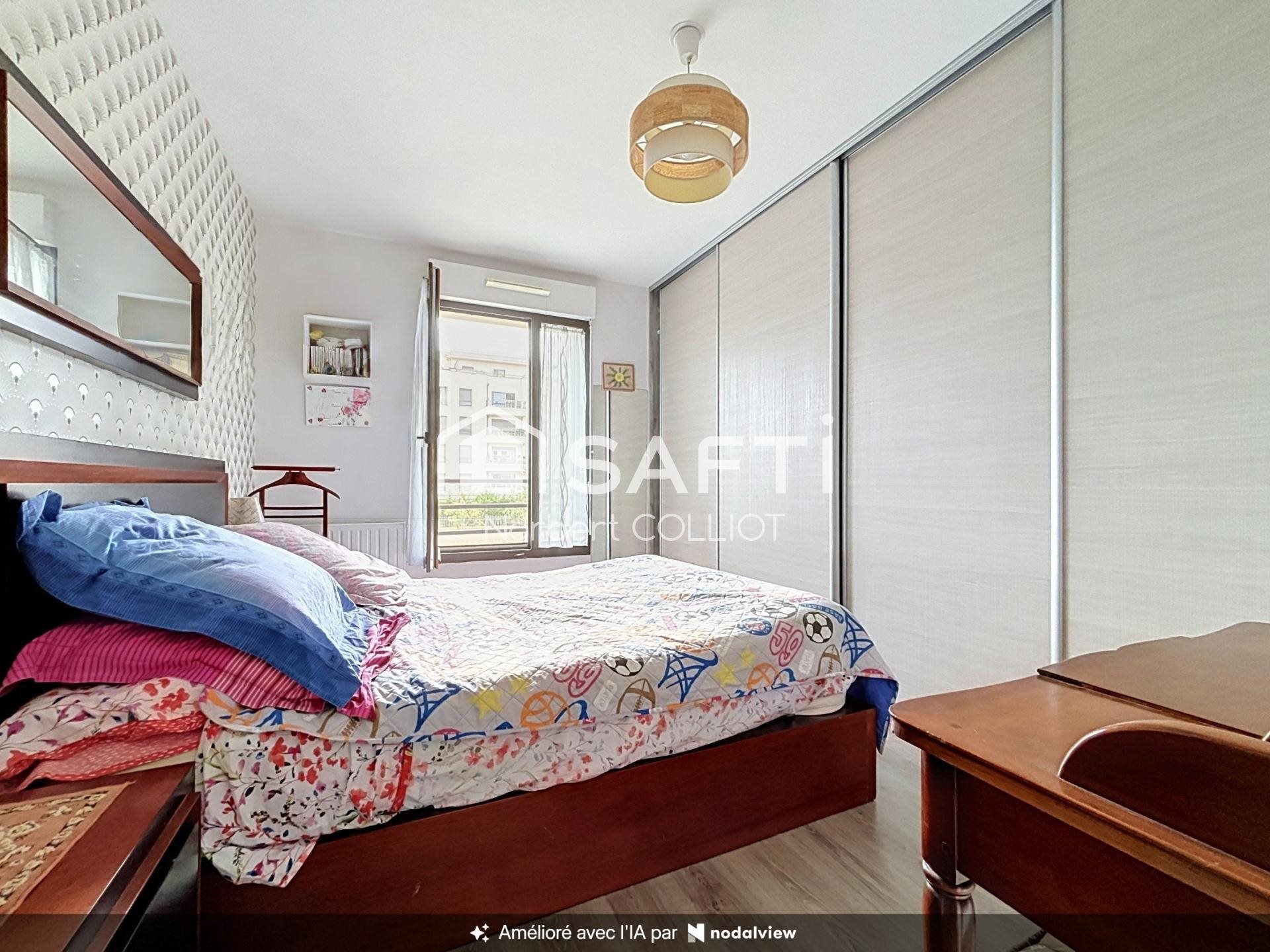 Appartement à vendre, 74m², Saint-Cyr-l'Ecole