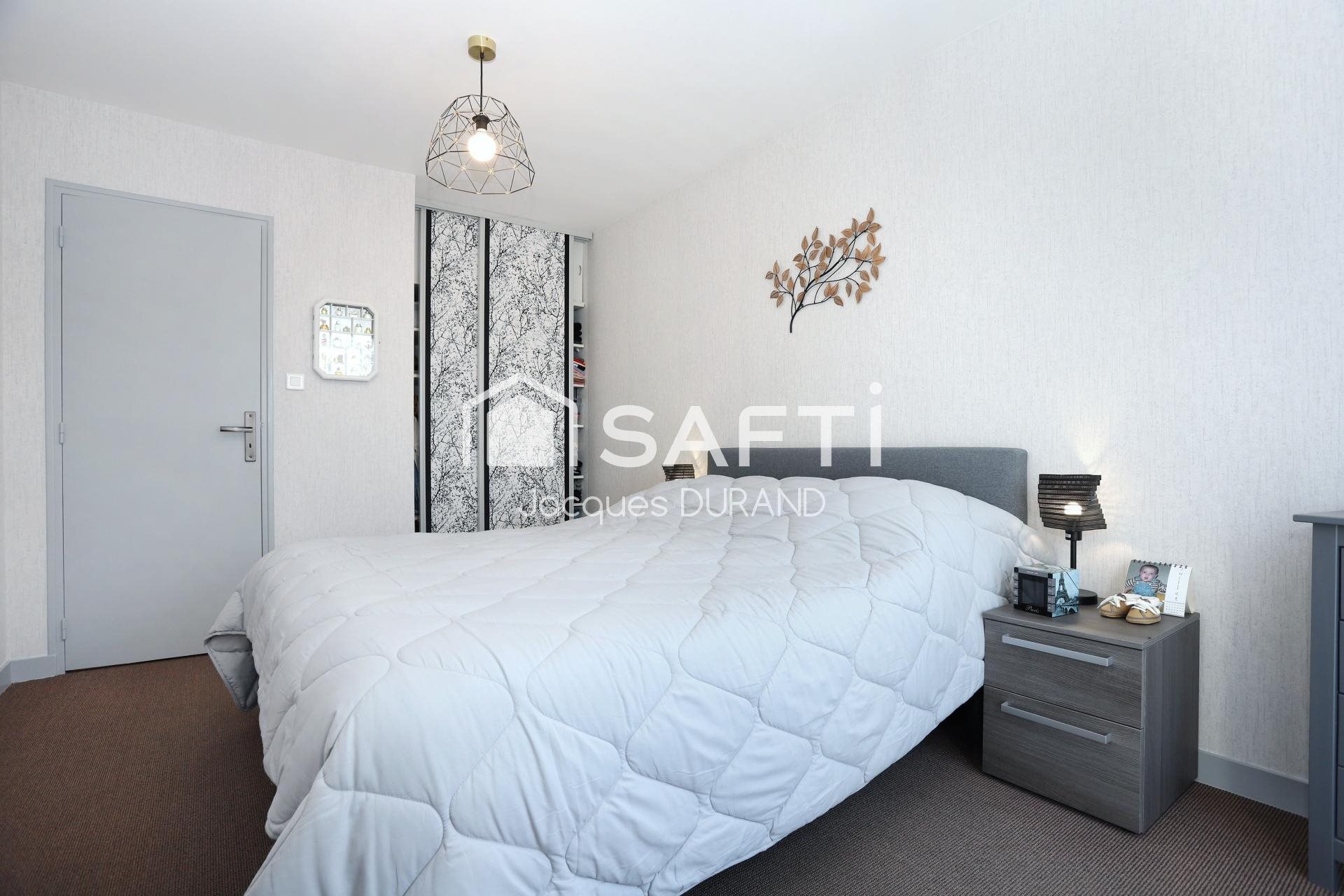 Maison à vendre, 94m², Châteaubourg