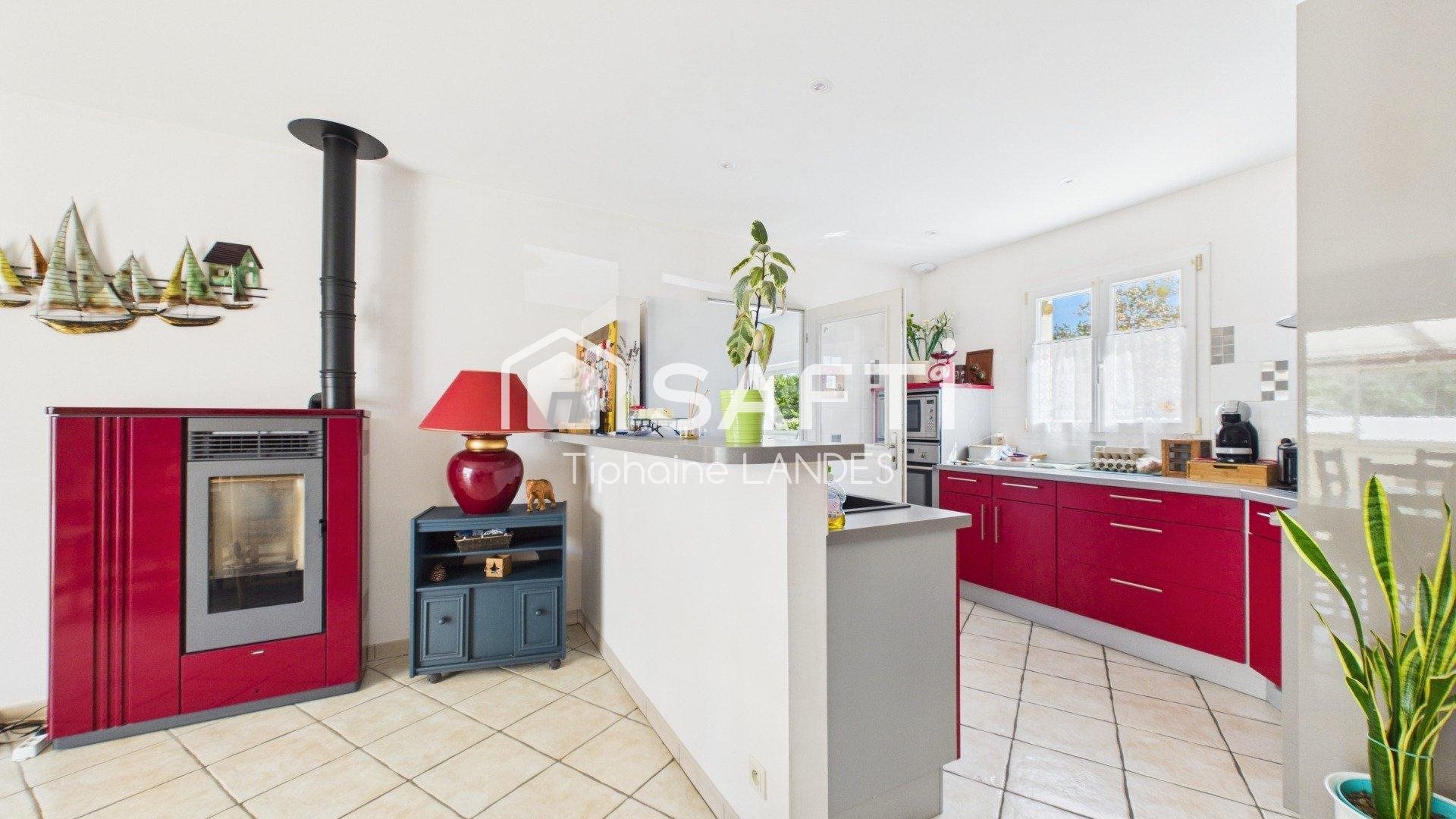 Maison à vendre, 130m², Nuaillé-d'Aunis