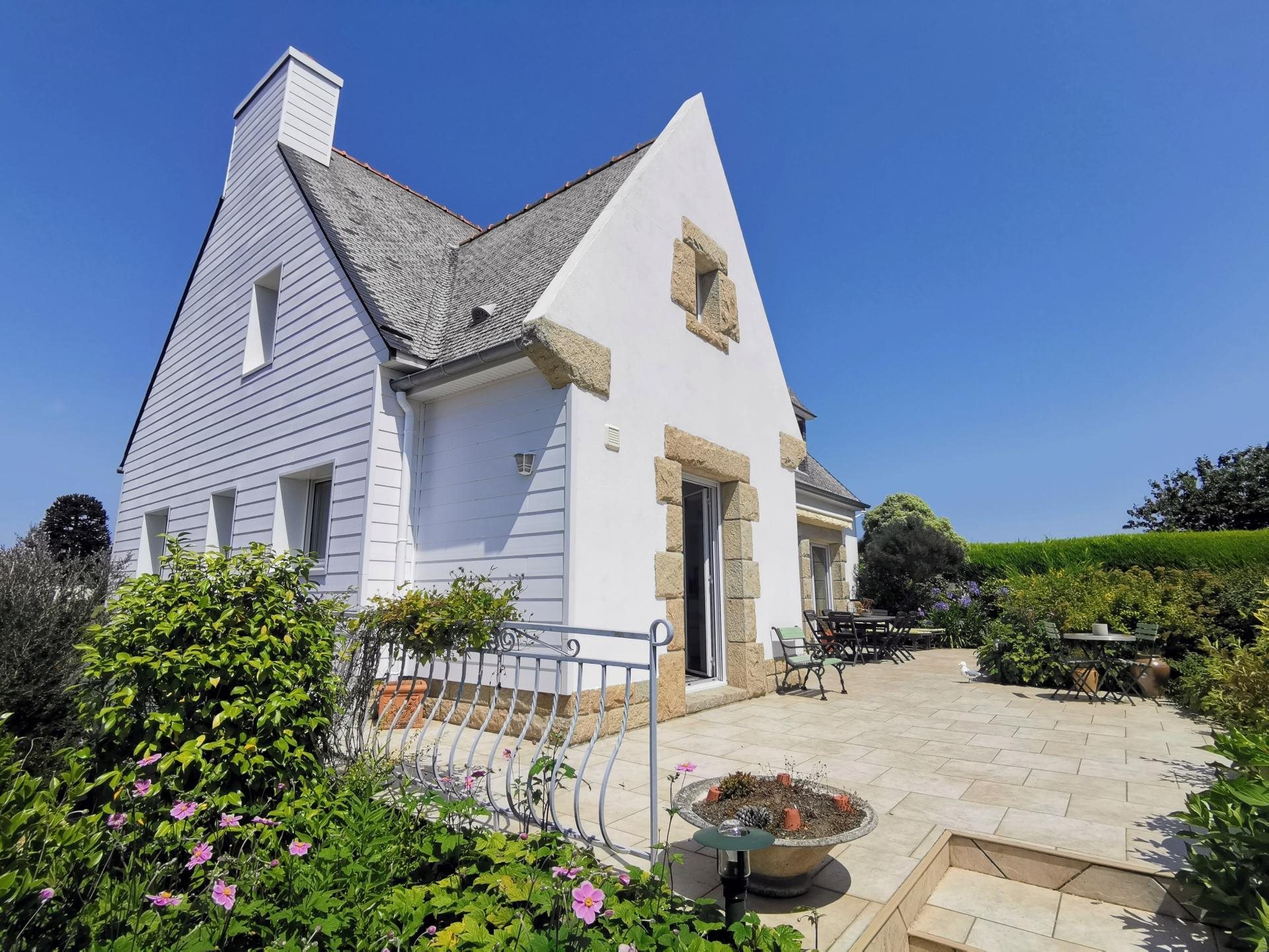 Maison à vendre, 154m², Plougrescant