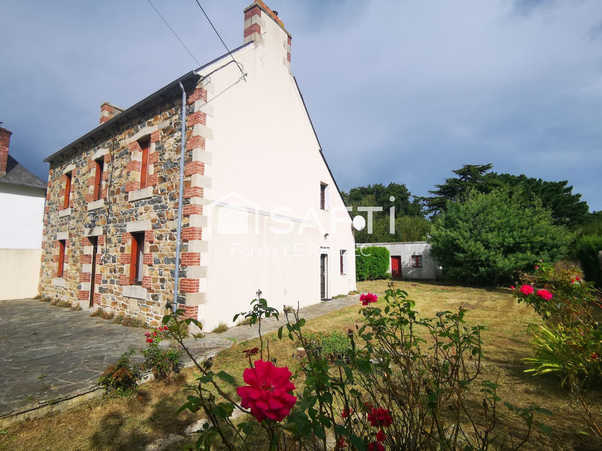 Maison à vendre, 140m², Plougrescant