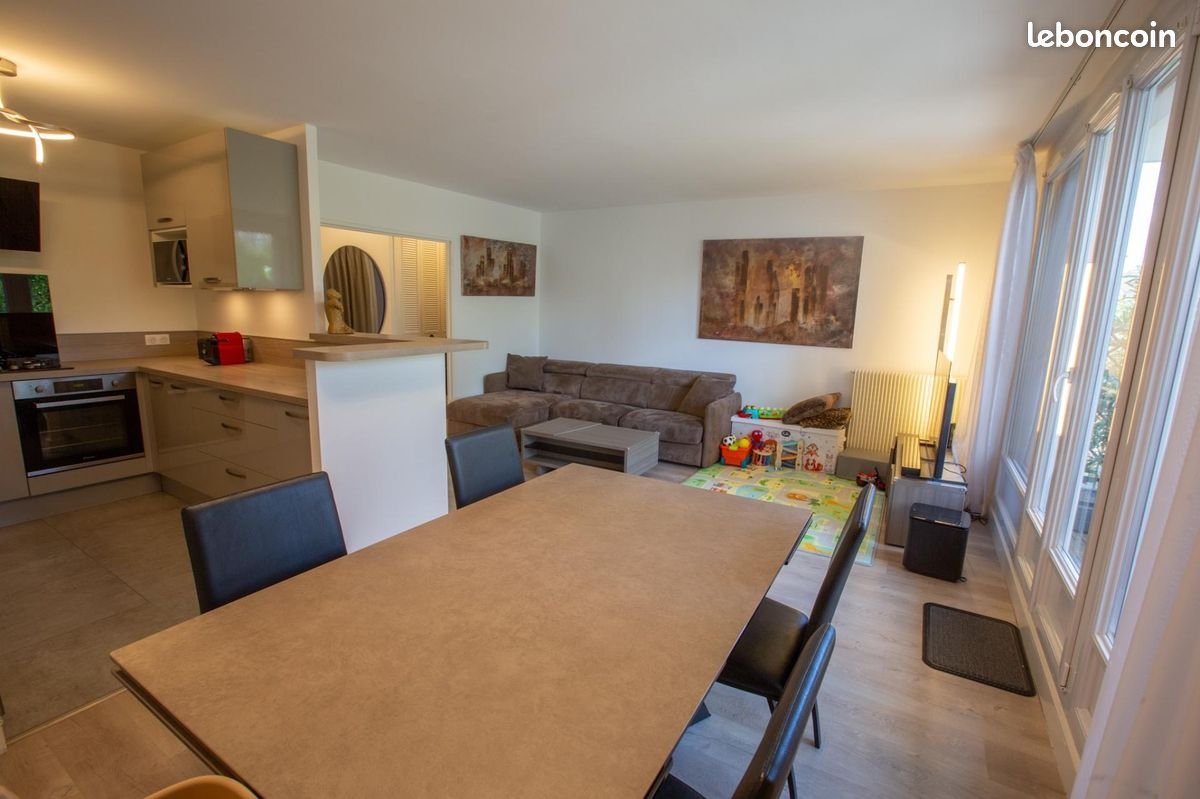 Appartement à vendre, 72m², Le Mesnil-Saint-Denis