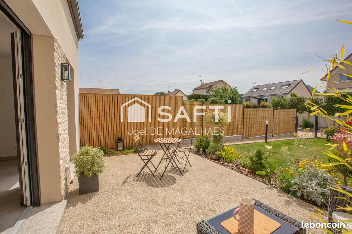 Maison à vendre, 104m², Le Mesnil-Saint-Denis