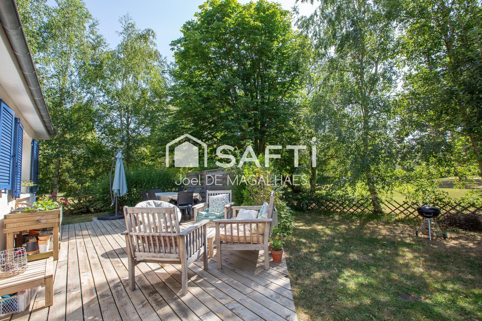 Maison à vendre, 135m², Le Mesnil-Saint-Denis