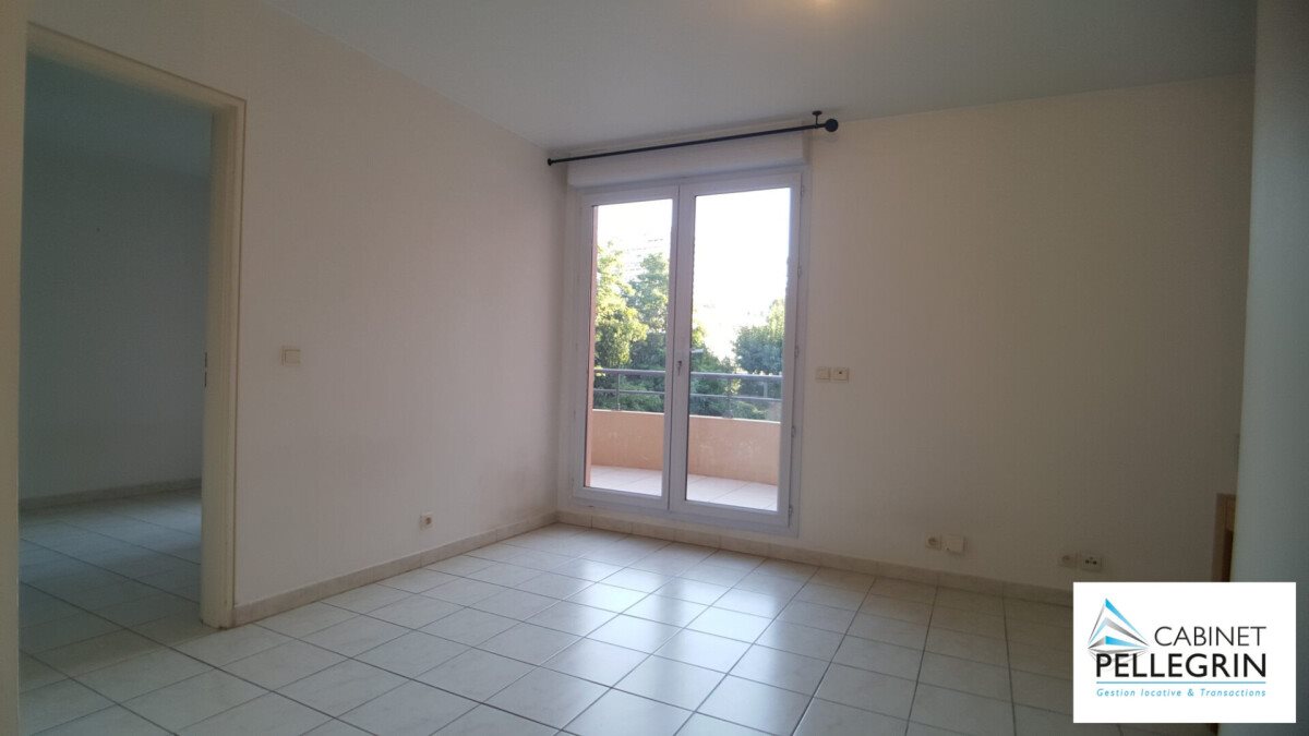 Appartement à louer, 38m², Marseille 9ème