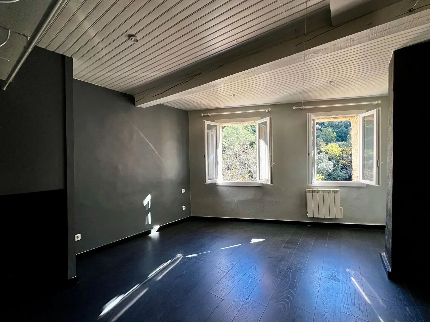 Appartement à louer, 63m², Entrecasteaux