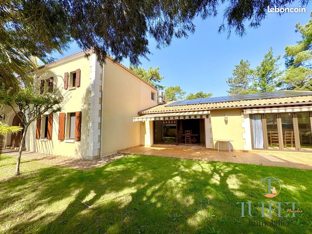 Maison à vendre, 256m², La Tremblade