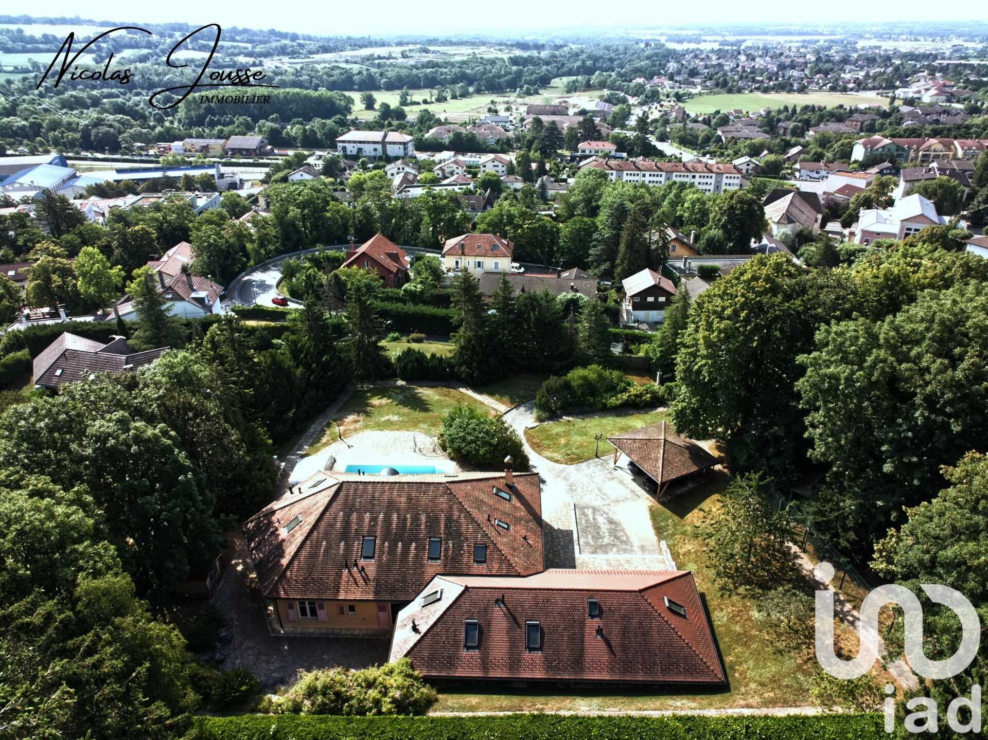 Maison à vendre, 450m², Gex