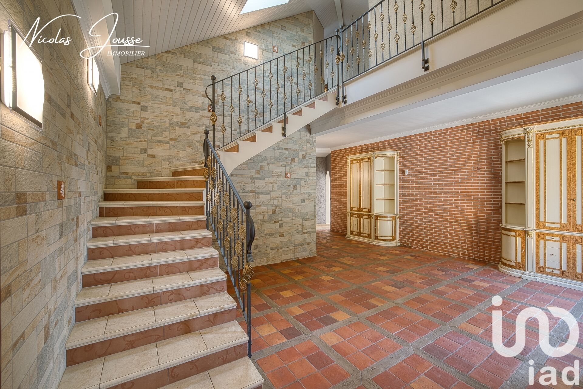 Maison à vendre, 450m², Gex