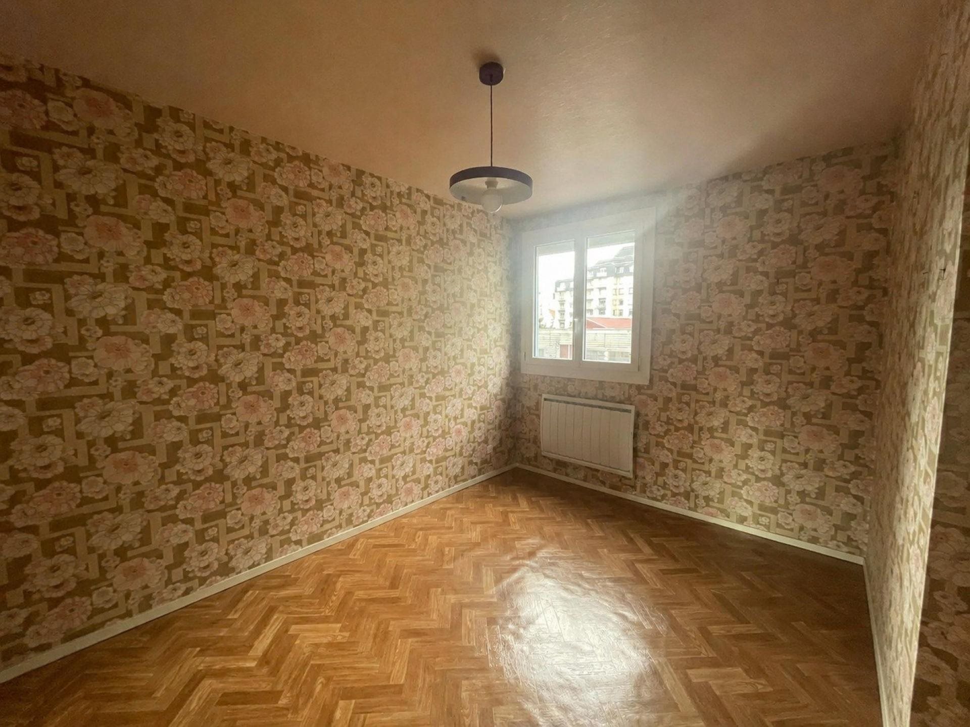 Appartement à vendre, 61m², Guéret