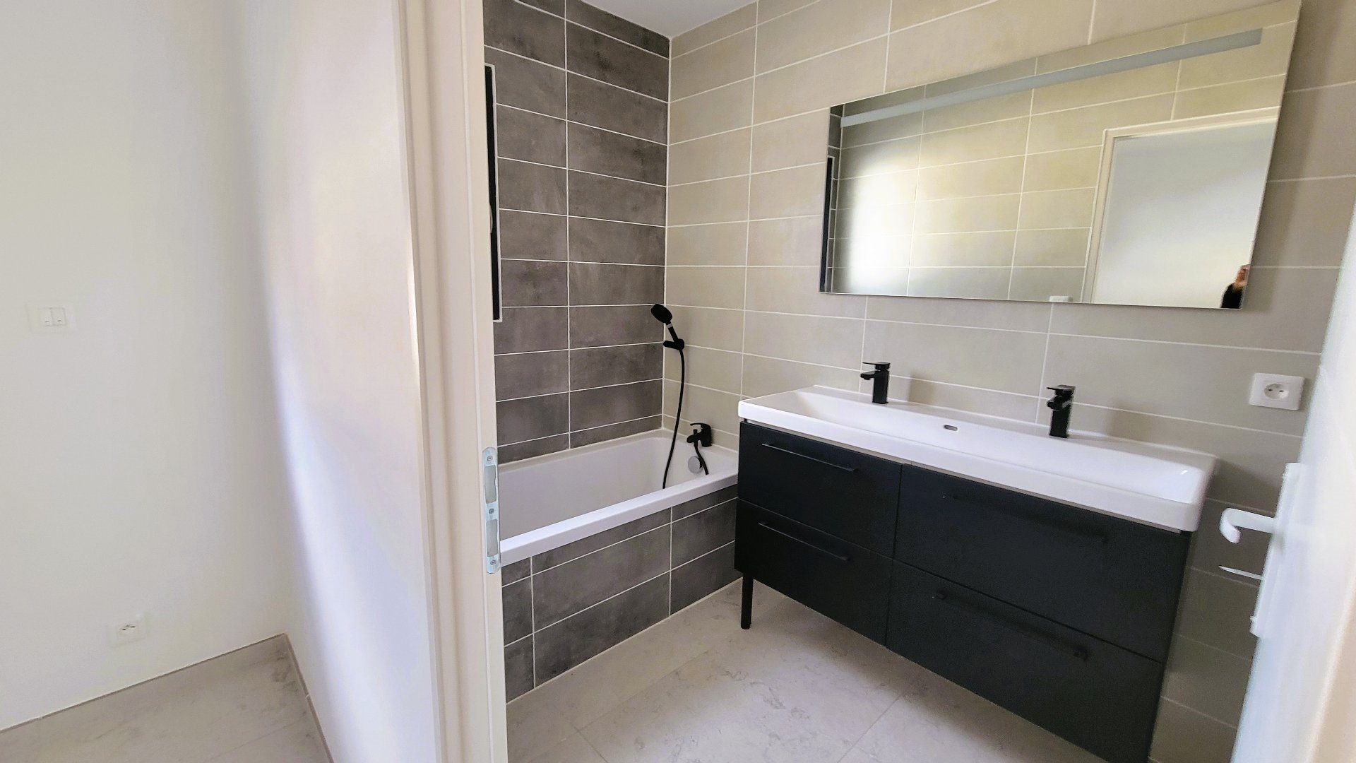 Maison à vendre, 113m², Nézignan-l'Evêque