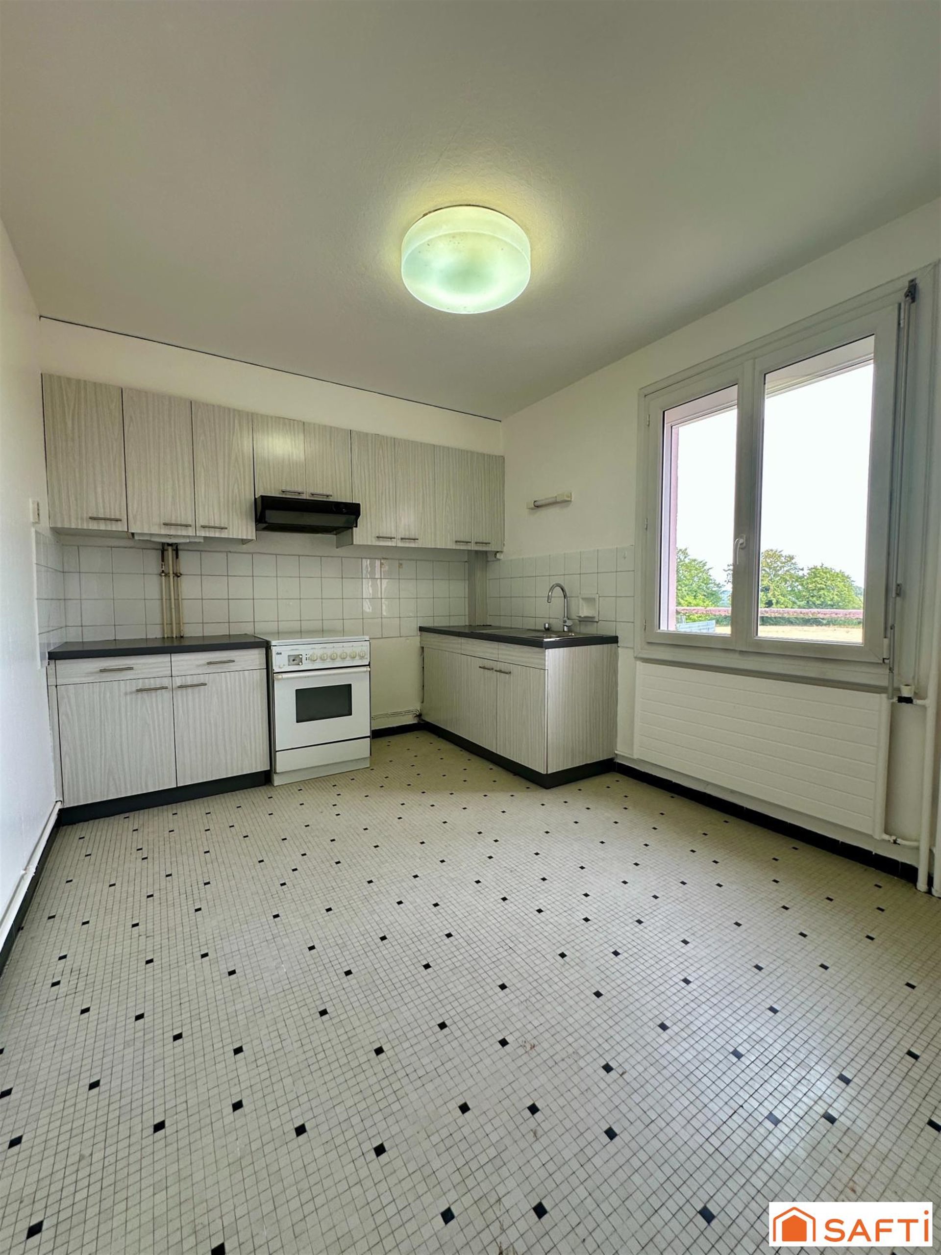 Appartement à vendre, 83m², Varennes-Vauzelles