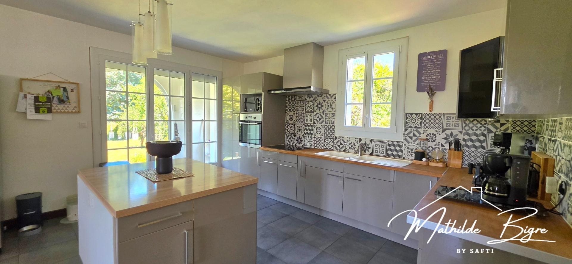 Maison à vendre, 197m², Auzon