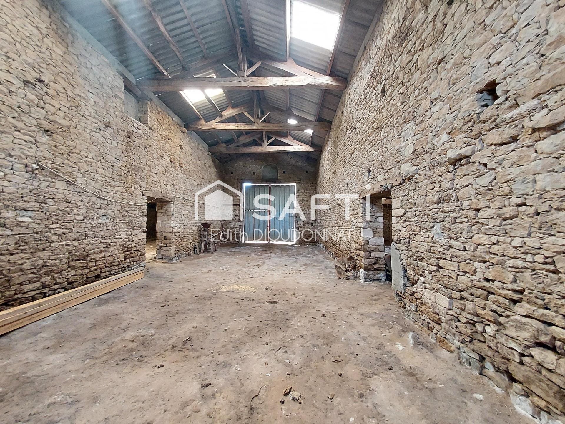 Maison à vendre, 242m², Saint-Vincent-sur-Graon