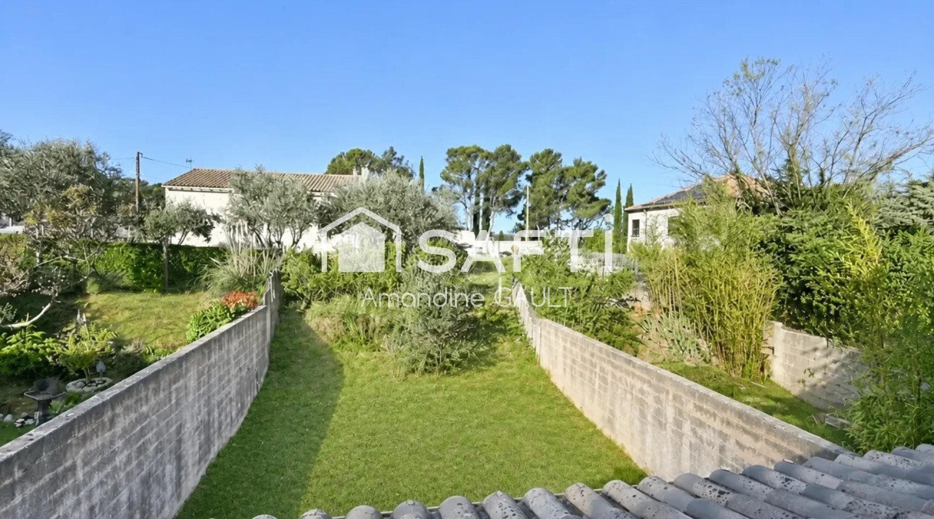 Maison à vendre, 77m², Saint-Julien-les-Rosiers