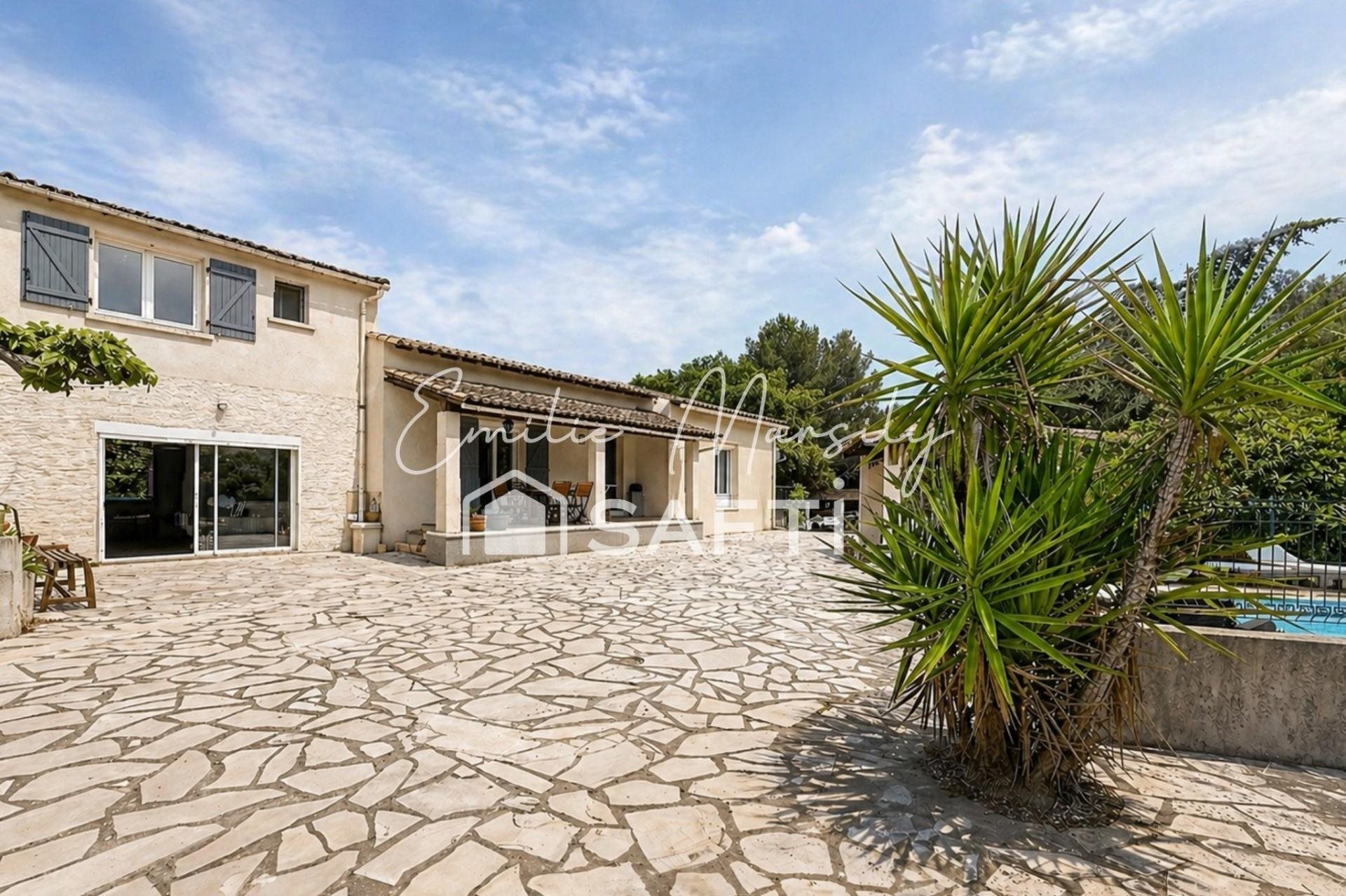 Maison à vendre, 140m², Nîmes