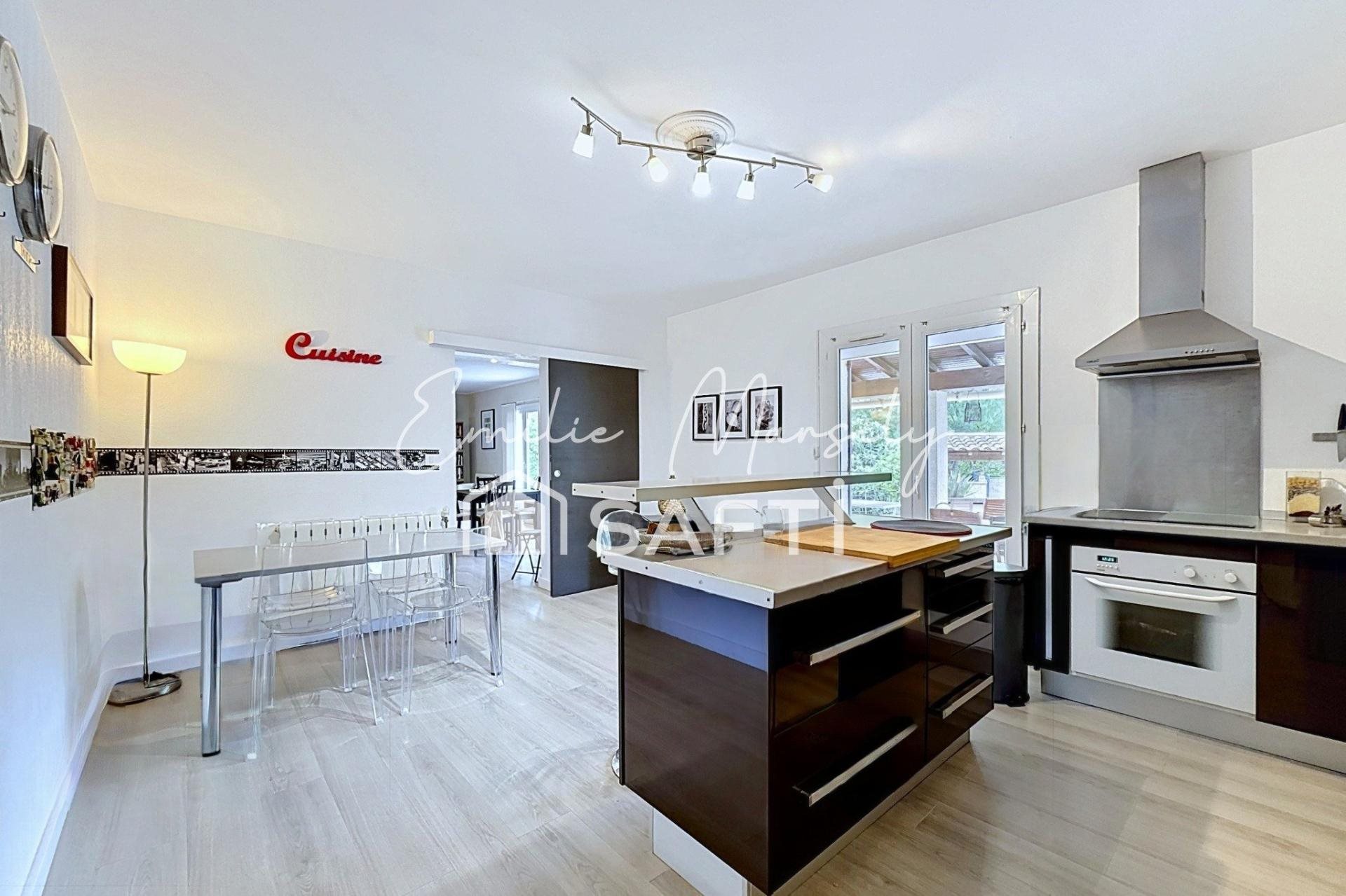 Maison à vendre, 140m², Nîmes