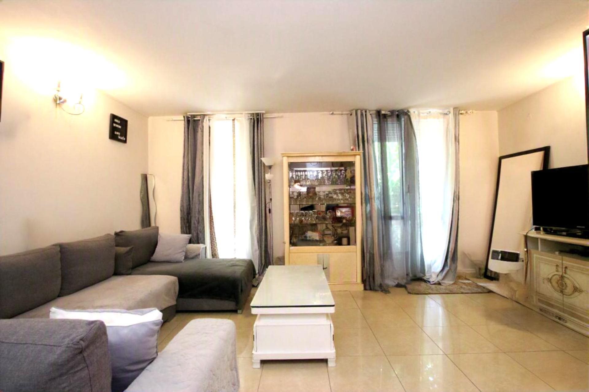 Appartement à vendre, 70m², Évry-Courcouronnes