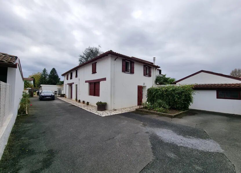 Maison à vendre, 167m², Cambo-les-Bains