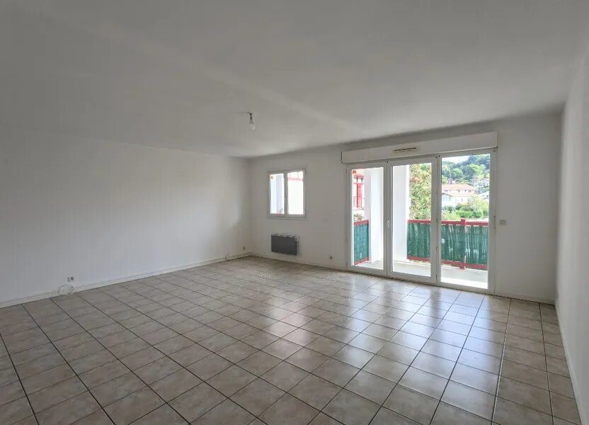 Appartement à louer, 89m², Briscous