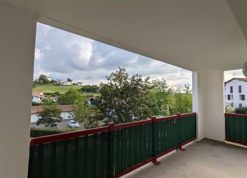 Appartement à louer, 89m², Briscous