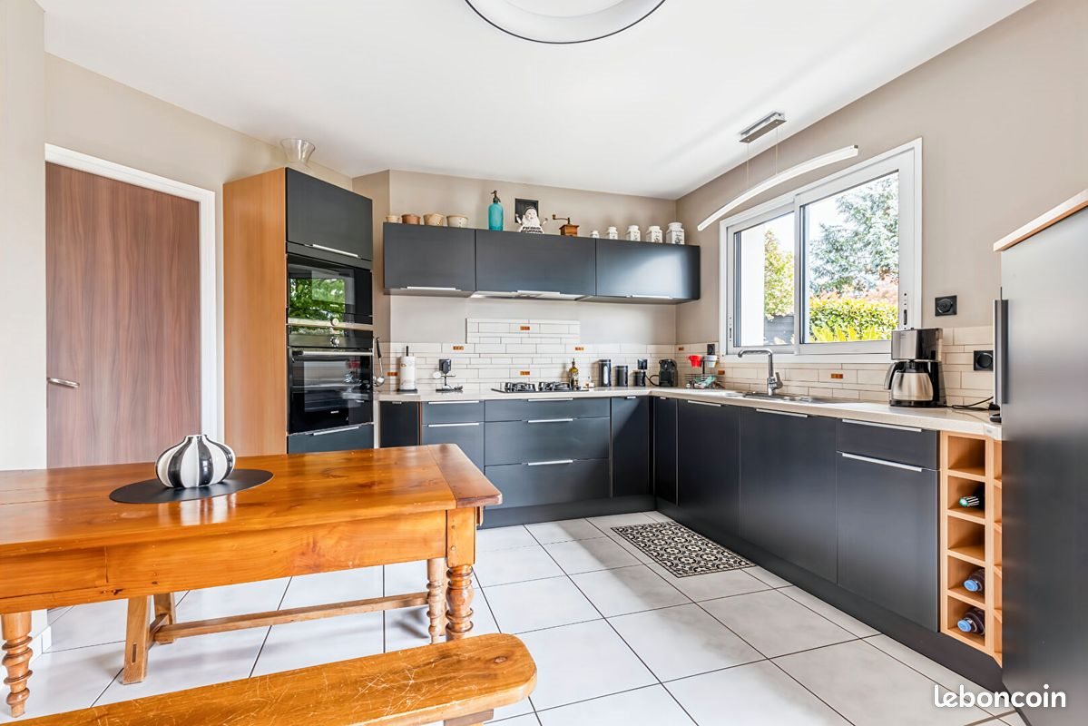 Maison à vendre, 182m², Châteaugiron