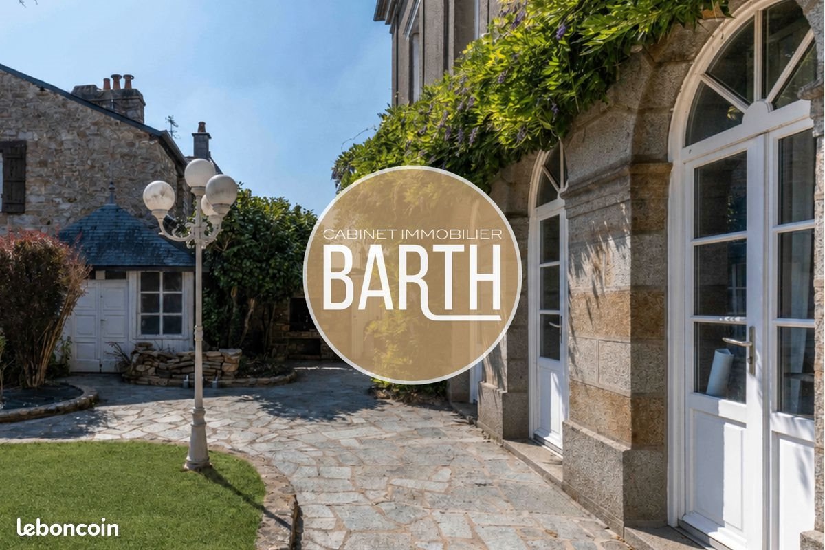 Maison à vendre, 263m², Saint-Aubin-du-Cormier