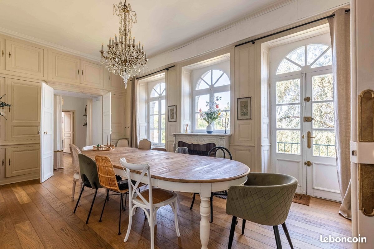 Maison à vendre, 263m², Saint-Aubin-du-Cormier