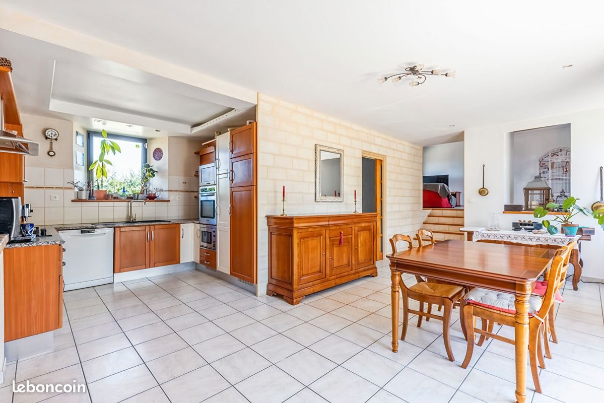 Maison à vendre, 237m², Janzé