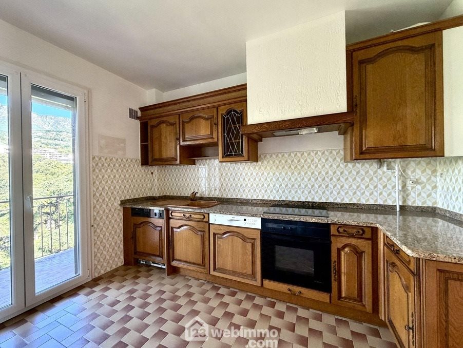 Appartement à vendre, 72m², Bastia