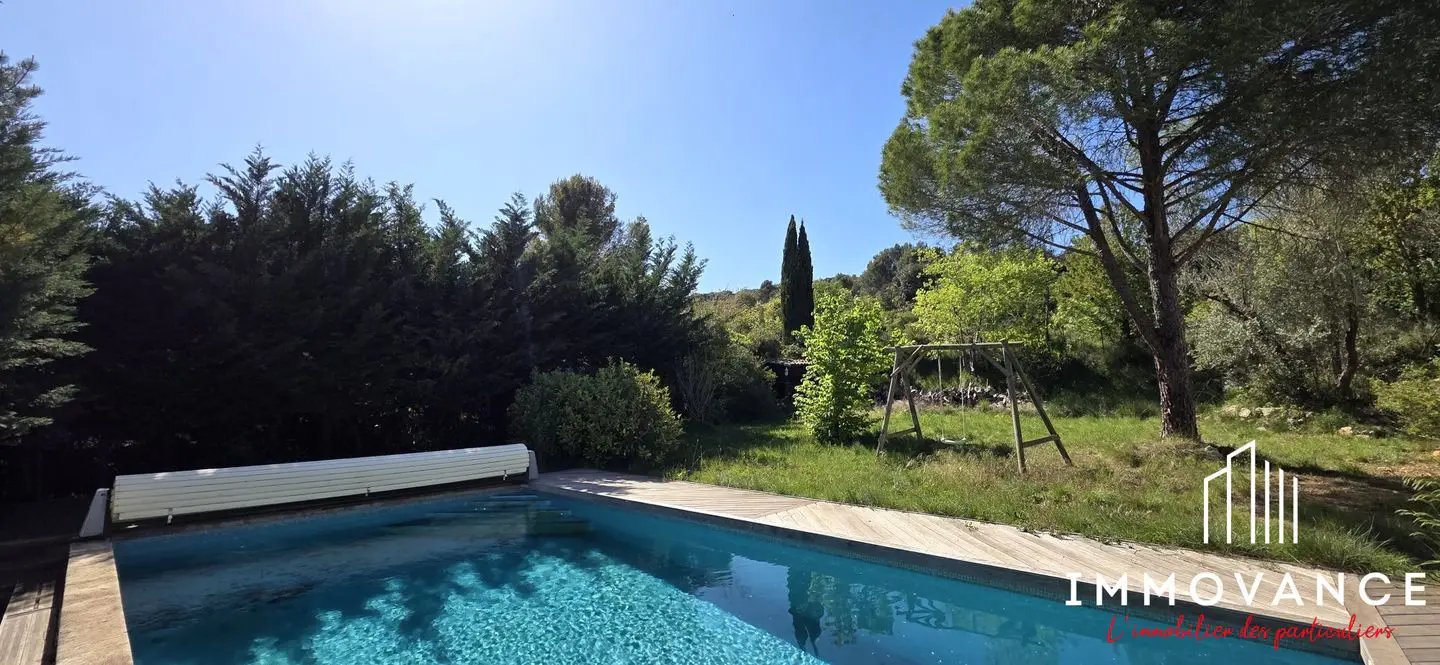 Maison à vendre, 140m², Vailhauquès