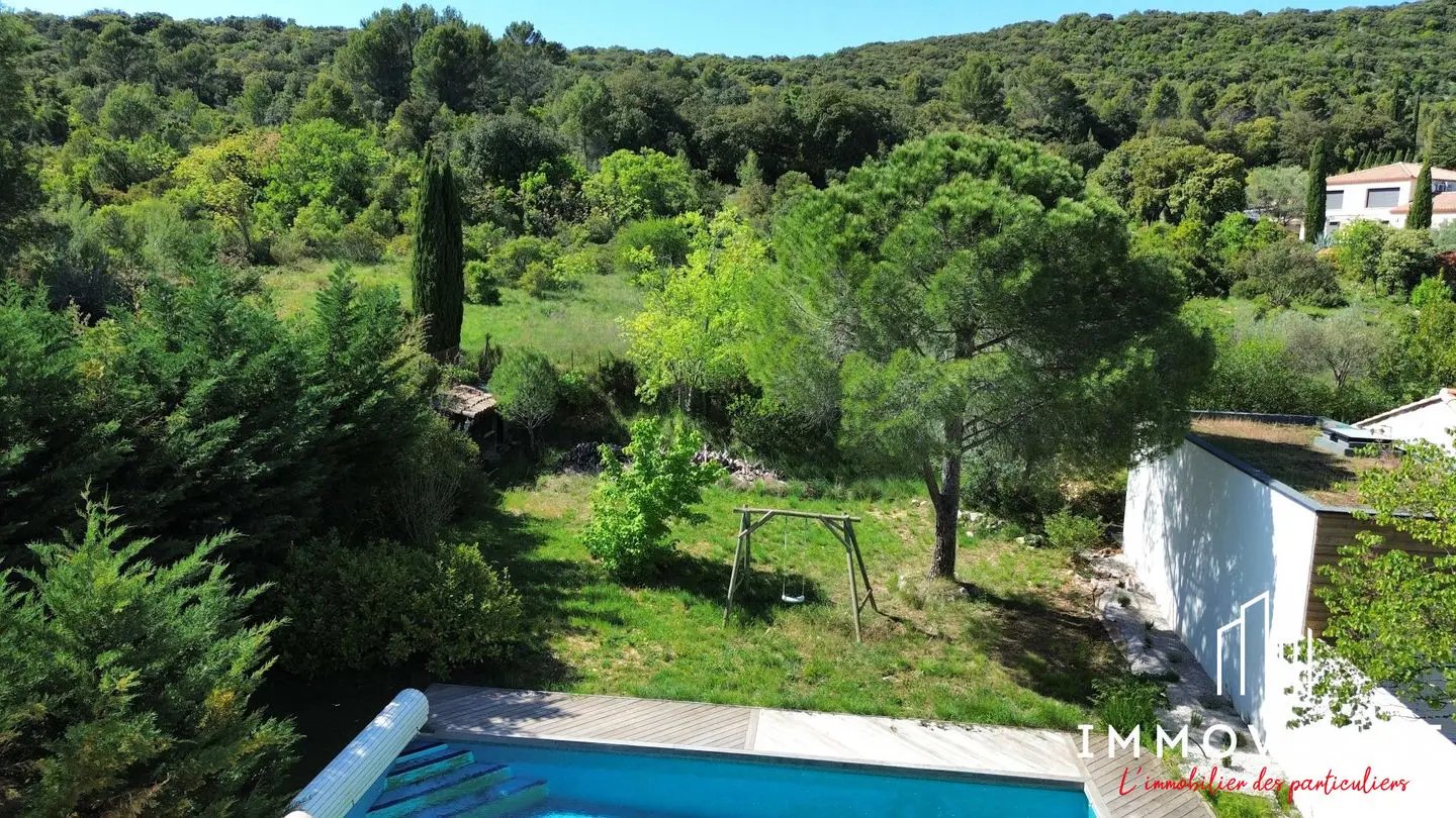 Maison à vendre, 140m², Vailhauquès