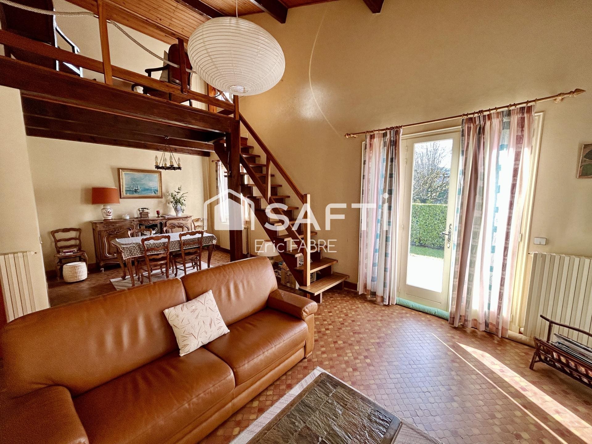 Maison à vendre, 99m², Aussillon