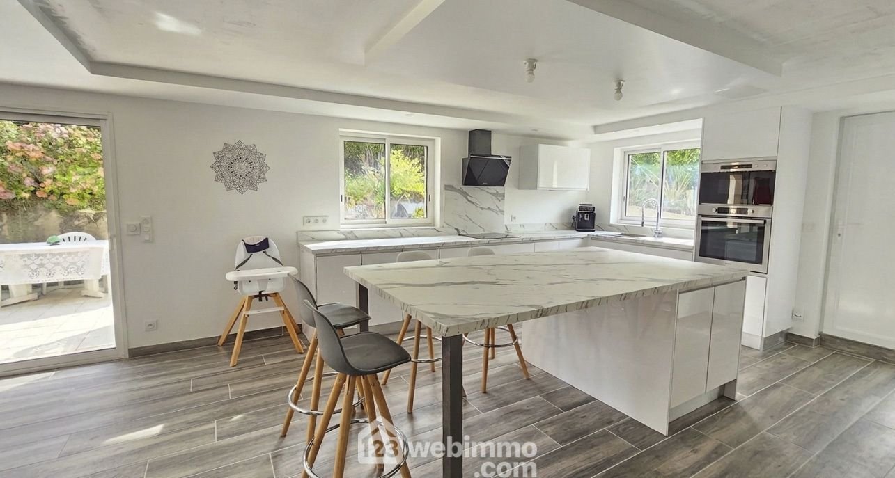 Maison à vendre, 149m², Bénéjacq