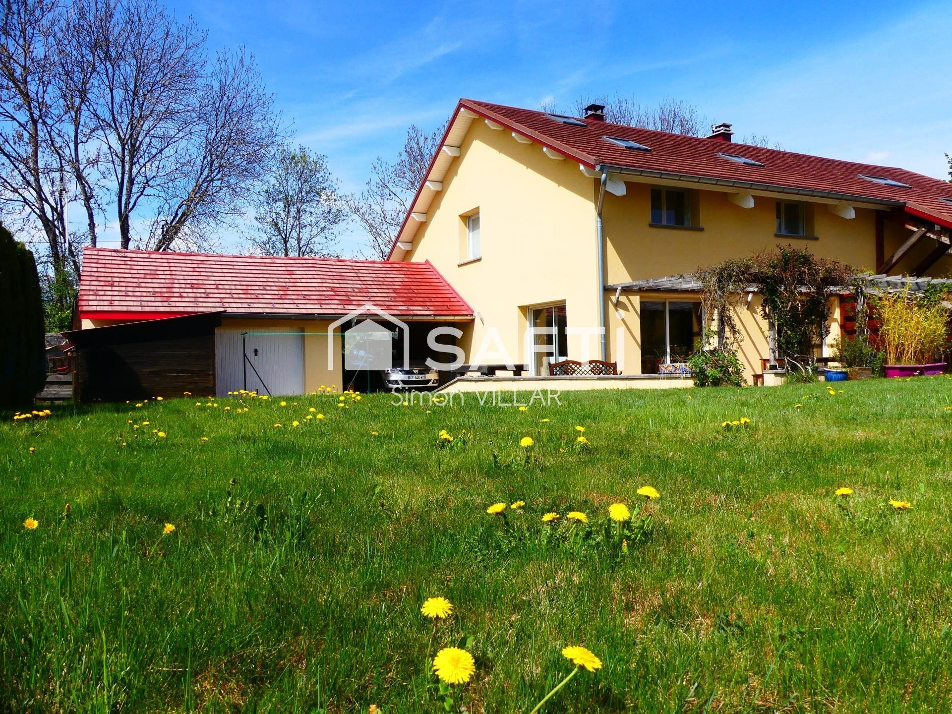 Maison à vendre, 165m², Saint-Laurent-du-Cros