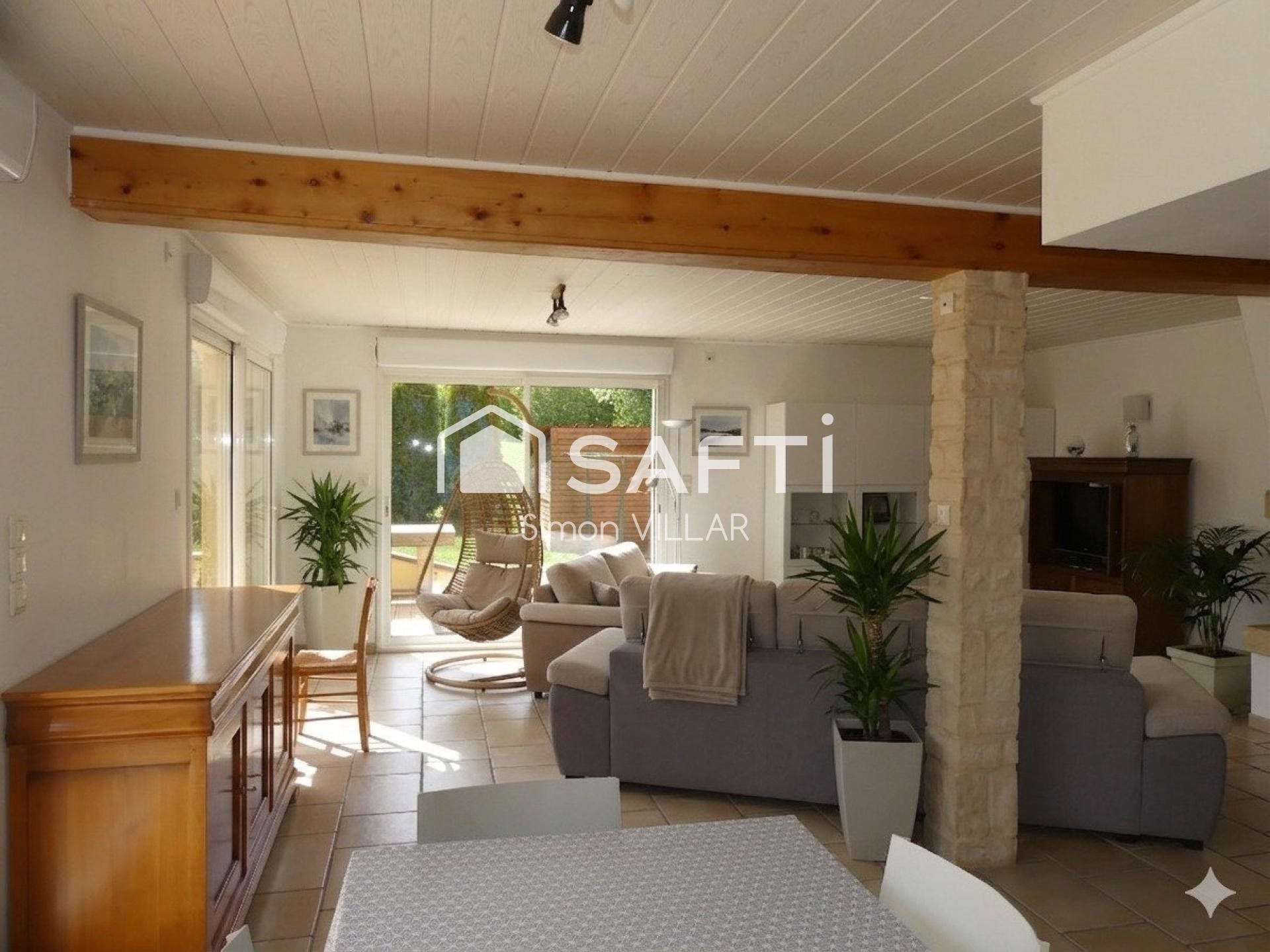 Maison à vendre, 165m², Saint-Laurent-du-Cros