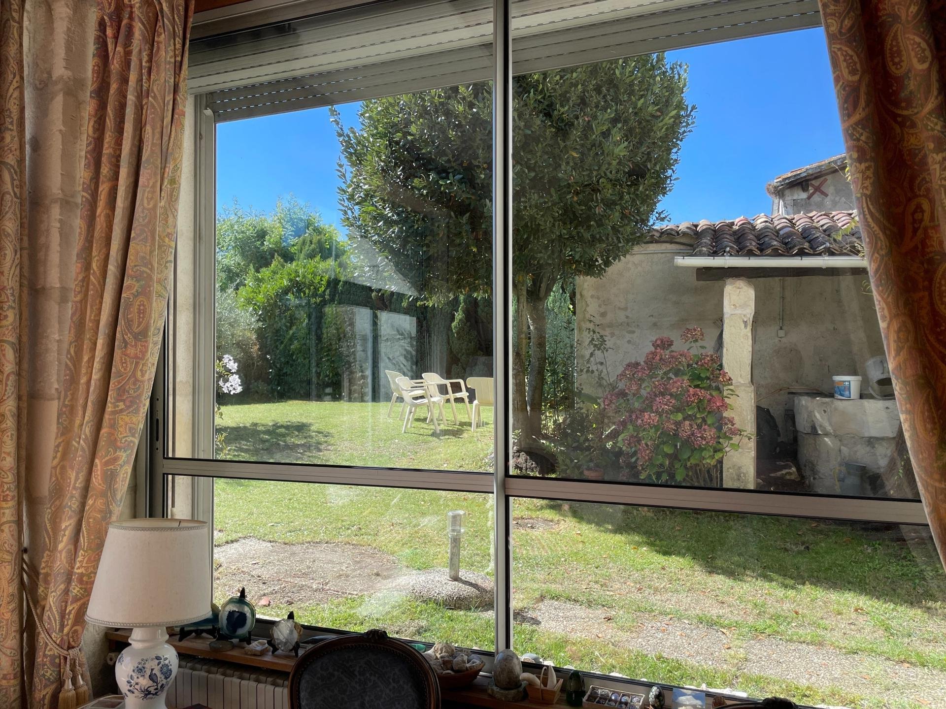 Maison à vendre, 321m², Mortagne-sur-Gironde