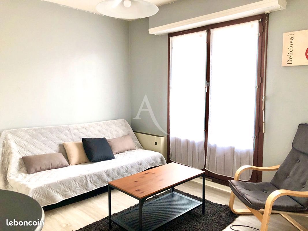 Appartement à louer, 27m², Pau