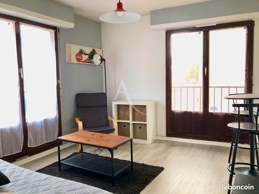 Appartement à louer, 27m², Pau