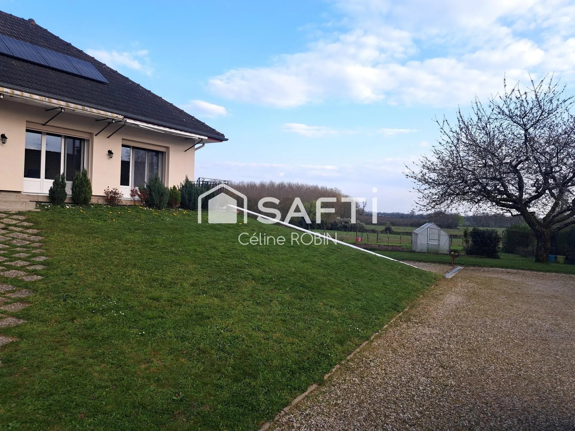 Maison à vendre, 90m², Mervans
