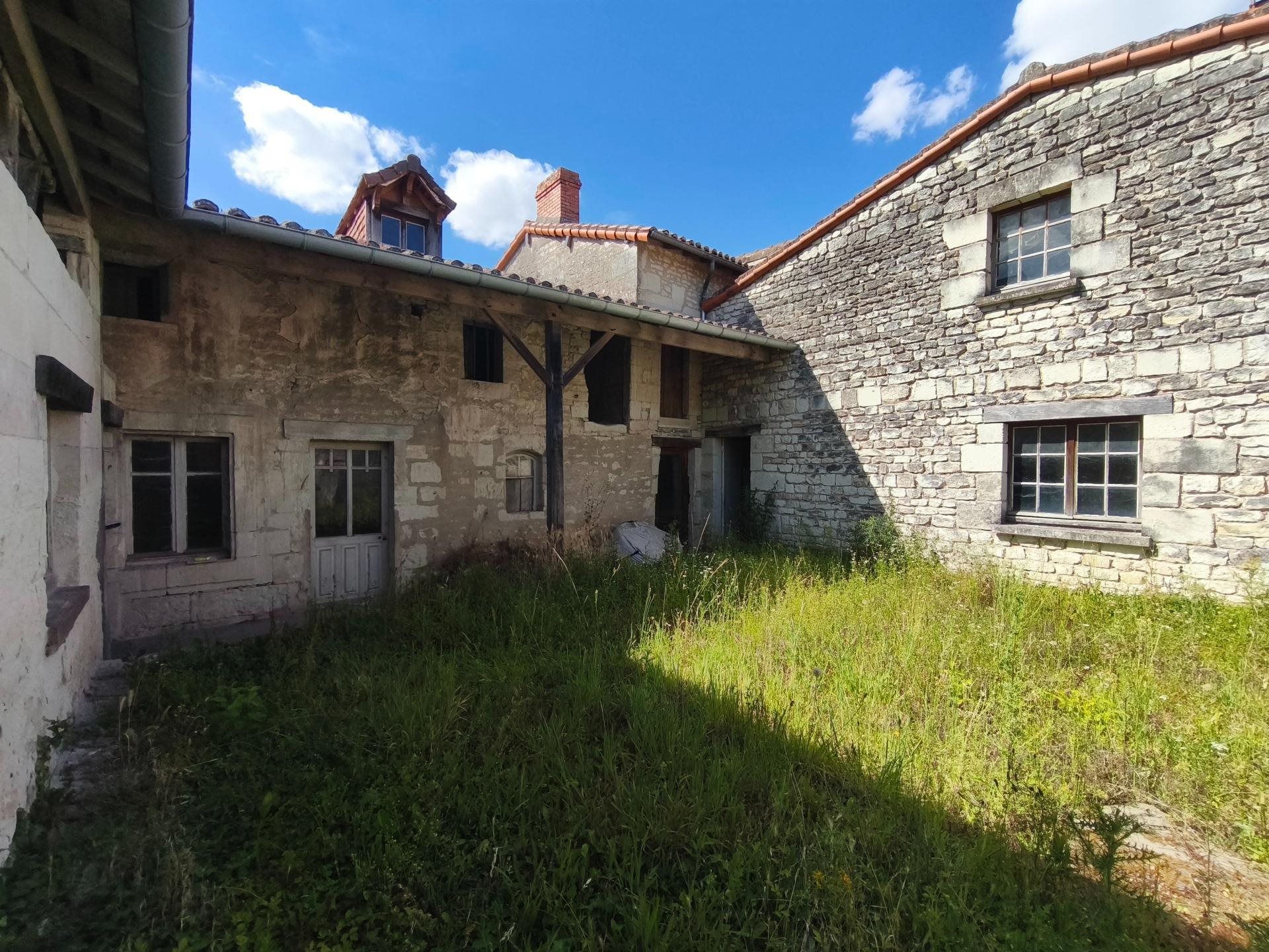 Maison à vendre, 150m², Monts-sur-Guesnes