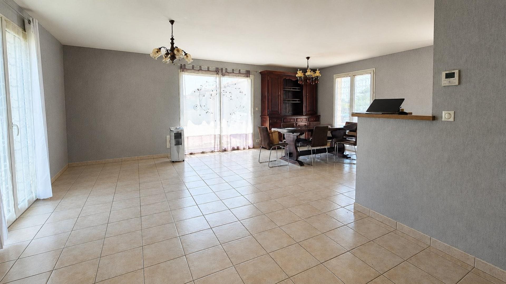 Maison à vendre, 115m², Saint-Front-de-Pradoux